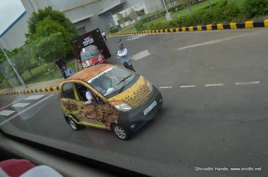 2010 Nano Superdrive car spotted again in 2015 - eNidhi India Travel Blog