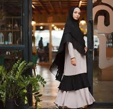 Kombinasi baju lebaran cewek tinggi 150cm : 25 Model Baju Lebaran 2021 Yang Modis Kekinian Untuk Silaturahmi Updated 2021 Bukareview