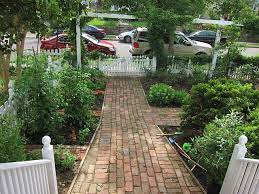 Beautiful Front Yard Vegetable Gardens Gardensall Front Yard Garden Front Yard Edible Garden