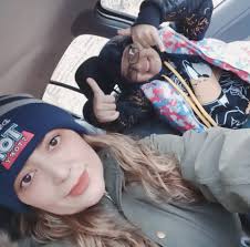 🇨🇱 En #Chile a una niña se le rompió la pantalla de la tablet y sus  padres le dijeron que no tenían dinero para repararla. 🧸 Le propusieron  vender juguetes que ya