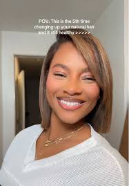 Lol almost “healthy” . With the amount of heat, toning & bleaching, I got  some breakage in the front.. BUT I’m HAPPY my hair still looks this amazing  🤎✨ Hair color & style