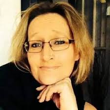 La splendida figlia tredicenne di Noemi Bocchi, Sofia Caucci. Noemi e  Francesco Totti hanno ormai creato una famiglia unita, quindi Totti, oltre  a prendersi cura delle sue figlie, dovrà fare attenzione anche