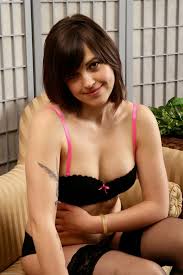 Provocative Babe Faye Nude for ATK Hairy | Nude and Hairy