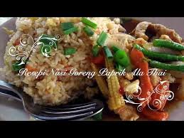 Nasi goreng adalah antara juadah yang menjadi kegemaran rakyat malaysia tidak kira sama ada dimakan ketika bersarapan, makan tengahari ataupun makan malam. Resepi Nasi Goreng Kampung Gerai Mewarnai O