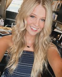 𝓜𝓪𝓬𝓴𝓮𝓷𝔃𝓲𝓮 𝓢𝓲𝓶𝓹𝓼𝓸𝓷 (@mackenzie_irene_) • Instagram photos  and videos