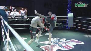 W walce wieczoru świetny kickboxer tomasz sarara spotka się. Tomasz Sarara Polska Vs Peter Balaz Czechy 95 Kg K1 Youtube