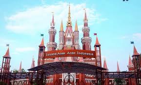 Maybe you would like to learn more about one of these? 10 Foto Istana Anak Anak Indonesia Tmii Harga Tiket Masuk Kolam Renang Jejakpiknik Com