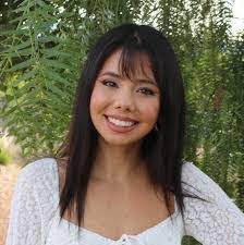 Renee Moskowitz's Instagram, Twitter & Facebook