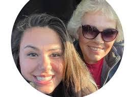 Jess Orton's Instagram, Twitter & Facebook