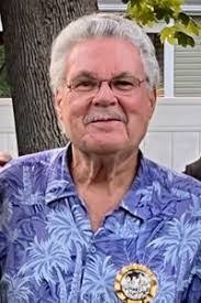 Steve Seaton's Instagram, Twitter & Facebook