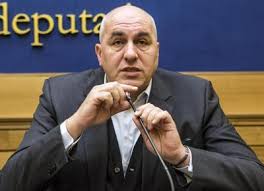 Nel terzo giorno di votazioni per eleggere il presidente della repubblica guido crosetto è il secondo candidato più votato dopo sergio . Guido Crosetto Fdi Forza Italia Sparira Toti Senza Coraggio Affaritaliani It