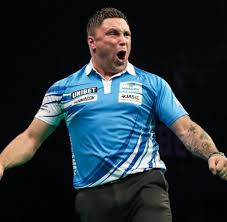 Welsh thrower gerwyn price has made a big impression since joining the pdc circuit in 2014 after winning a tour card at qualifying school. Darts Wm Gerwyn Price Ich Kaufe Jedes Jahr Zwei Hauser Dann Hore Ich Auf Und Wandere Ich Aus Welt