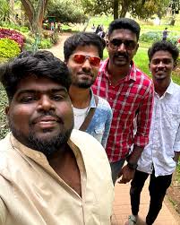 தெரியாமல் காதல் பூக்குதே..🍃👀🌸!!