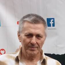 Changing the default browser in win 10 doesn't work. Edge resets itself.  Reinstalling the browser and resetting to default settings didn't help.  What can I do?