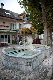 Fontaine De Ferney Voltaire Ain Inscrite Au Titre Des Monuments Historiques En 1988 En 2020 Monuments Historiques Monuments Departements Francais