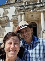 Information about 1960s monument and historical figure?