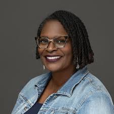 Greetings! 👋🏾 I'm Michelle J. Walker-Davis, Executive Director of  @dcpcsb. It's so exciting to be