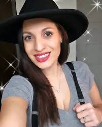 Be an encourager!!.. The world already has enough critics ❤️