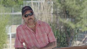 Homegirl got her arm ripped off by a tiger and joe exotic's first move was to throw on the ems bomber. What S On Tv Saturday Surviving Joe Exotic And Days Of The Whale The New York Times