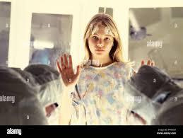 Michelle williams species 1995 hi-res stock photography and images - Alamy