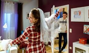 Wir stellen die schauspielerin vor. Sturm Der Liebe Unverhofftes Kompliment Tv Episode 2018 Imdb