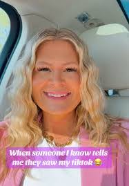 Kendra Knox's Instagram, Twitter & Facebook