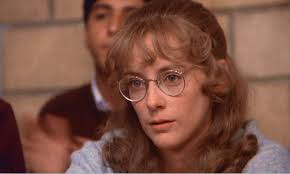 Who is Mary Beth Hurt dating? Mary Beth Hurt boyfriend, husband