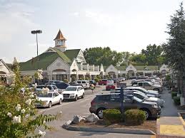 Gatlinburg And Pigeon Forge Outlets Smoky Mountain Shopping