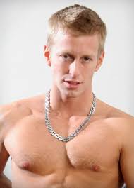 Denis Reed, le modèle du site porno gay Alphamales