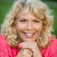 Alyson Grace Personal Stylist & Image Consultant