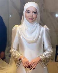 Kalau dah ada yang menarik mata dan hati tu, jangan segan2 nak hubungi kami utk menempah jubah abaya anda hari ini!! Baju Akad Mira Filzah Muslimah Wedding Dress Inspired Dress Muslimah Wedding