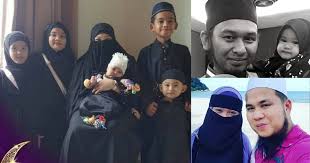 Ustaz ebit lew ziarah bob lokman di pasir mas, kelantan ustaz,tolong sangat sampaikan pada semua andai saya pergi saya nak minta maaf pada s. Arwah Tinggalkan 6 Anak Kecil Ustaz Ebit Kongsi Nombor Akaun Isteri Mangsa Covid Pa Ma