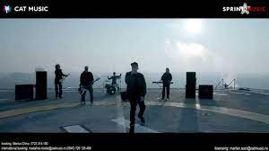 La fiecare vizita in cabinetul pediatrului, bebelusul este cantarit si masurat, inregistrand valorile si urmarind viteza de dezvoltare a diferitelor parti ale corpului duce la schimbarea proportiilor. Shift Feat Vizi Dupa Ani Si Ani Official Video Youtube