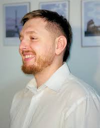 How the hell are you supposed to do summoner's court? I press the trigger  and the button for accio, and the ball just keeps rolling until it falls  off the platform. Releasing