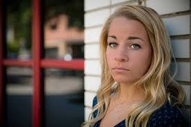 Christel Bender's Instagram, Twitter & Facebook