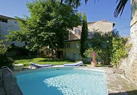 Uzes Maison De La Bourgade Et Maison De Famille Gite Et Chambres D Hotes Au Coeur D Uzes Http Lamaisondelabourgade Com Lamaisondefamille Zwembad
