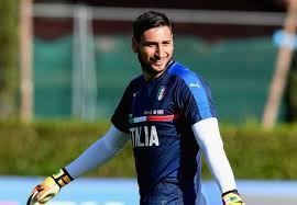 Italy Fans Shower Donnarumma In Fake Money After Rejecting Milan Contract Having Rejected A New Deal At Ac Milan During The Week The Teenager Felt The Full Fu