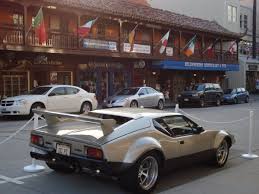 Le kergall 2 étoiles sait combien il est compliqué de quitter son compagnon à quatre pattes durant les congés. Motor Show Por El Mundo Pantera Libre Por La Calle