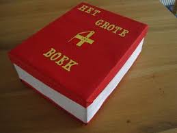Mijn Zoon Is Vorige Week Erg Druk Geweest Met De Sinterklaas Surprise Hij Wist Eerst Niet Goed Wat Hij Moest Gaan Maken En Sinterklaas Knutselen Grote Boeken