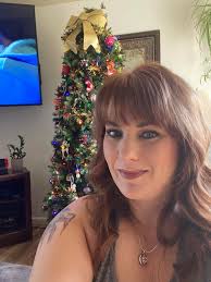 Who is a good hair dresser or blonde specialist in Lake Havasu City?