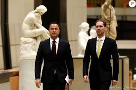 Celui qui revendique son homosexualité occupe depuis le début du mois le poste de chef de gouvernement du grand duché. Le Premier Ministre Du Luxembourg Xavier Bettel Et Son Mari Gauthier Destenay Arrivees Au Diner D Etat A L Occasion De La Ceremonie Internationale Du Centenai Purepeople