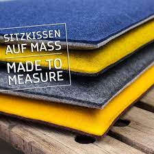 Die details jedoch sind neu und zeitgemäß. Filz Sitzkissen Auf Mass Gepolstert Als Bankkissen Stuhlkissen Leder Filz Taschen Hullen Filzuntersetzer Filzzuschnitt Sitzauflagen Tischsets