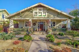Pin By Gi Home Loans On Houses For Sale House Styles Outdoor Decor House