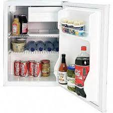 Black And Decker Mini Fridge With Freezer Manual Black Decker 2 7 Cu Ft Refrigerator With Freezer Walmart 79 Fridge White Refrigerator Black Decker Refrigerator