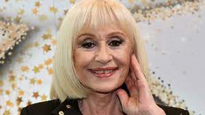 Gli esordi di raffaella carrà. Qqfis9y09dihm