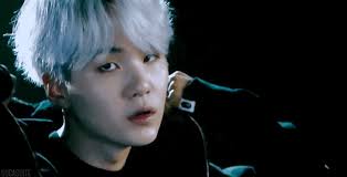 Gleichzeitig ist er auch der zweitälteste member dieser . Yoongi Ideal Type