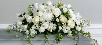 Send condolence flowers to usa. Meanings Of Traditional Funeral Sympathy Flowers