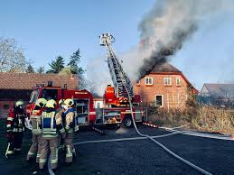 Besuchen sie uns auf den folgenden seiten unserer hompage oder direkt bei einem unserer dienste, um mehr von unserer arbeit zu erfahren. Mollner Brandschutzer Verzeichnen Zwolf Einsatze Im November Herzogtum Direkt