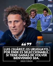Ap&oacute;s dois anos, Luis Su&aacute;rez est&aacute; de volta &agrave; Sele&ccedil;&atilde;o Uruguaia! 🇺🇾 O ex-Gr&ecirc;mio ser&aacute; novamente convocado pelo novo t&eacute;cnico do Uruguai, Diego Forl&aacute;n, para os jogos da Data FIFA de outubro.
