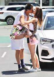 Vanessa sierra, wags, bernard tomic, pokrewne tagi. Bernard Tomic Passionately Kisses His Adult Model Girlfriend Vanessa Sierra Daily Mail Online